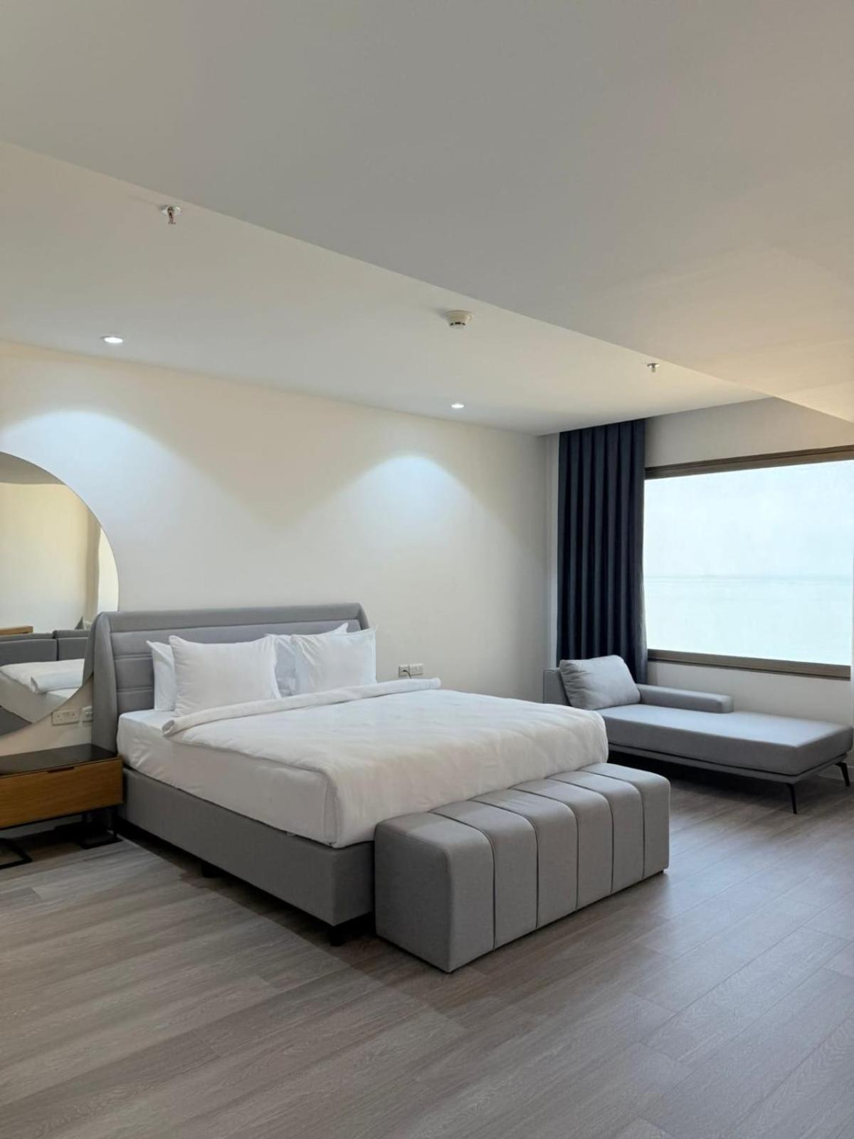 Plaza Athenee Hotel Kuwait City Eksteriør billede