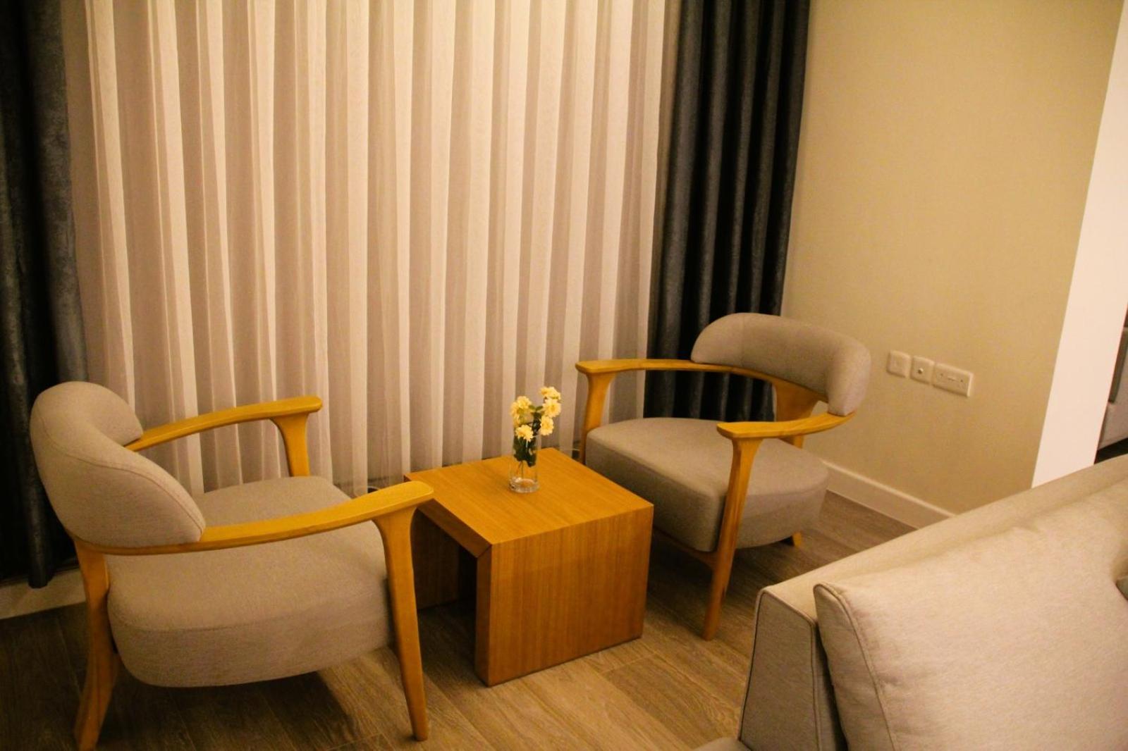 Plaza Athenee Hotel Kuwait City Eksteriør billede