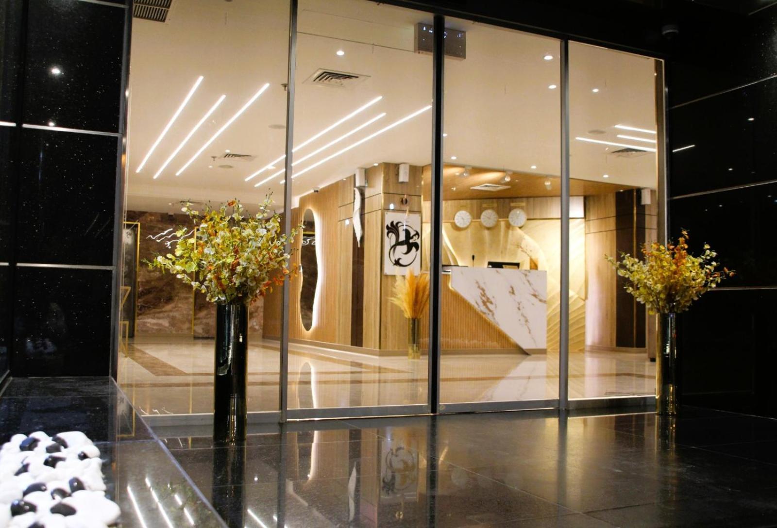 Plaza Athenee Hotel Kuwait City Eksteriør billede
