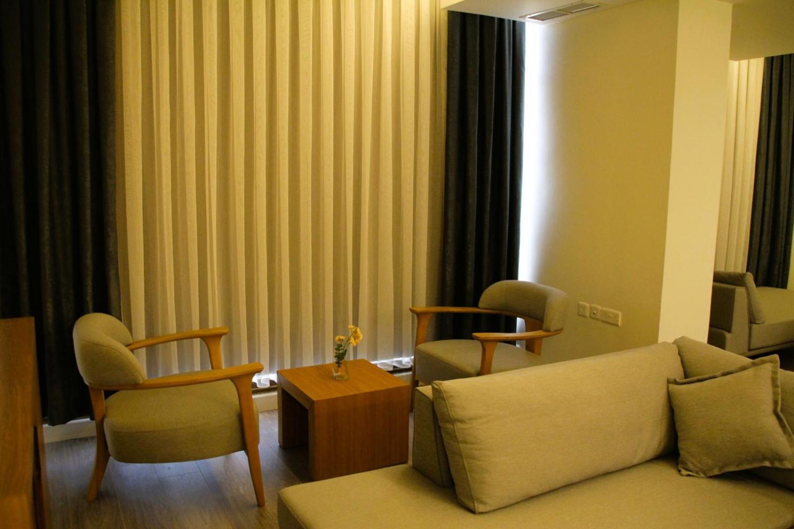 Plaza Athenee Hotel Kuwait City Eksteriør billede