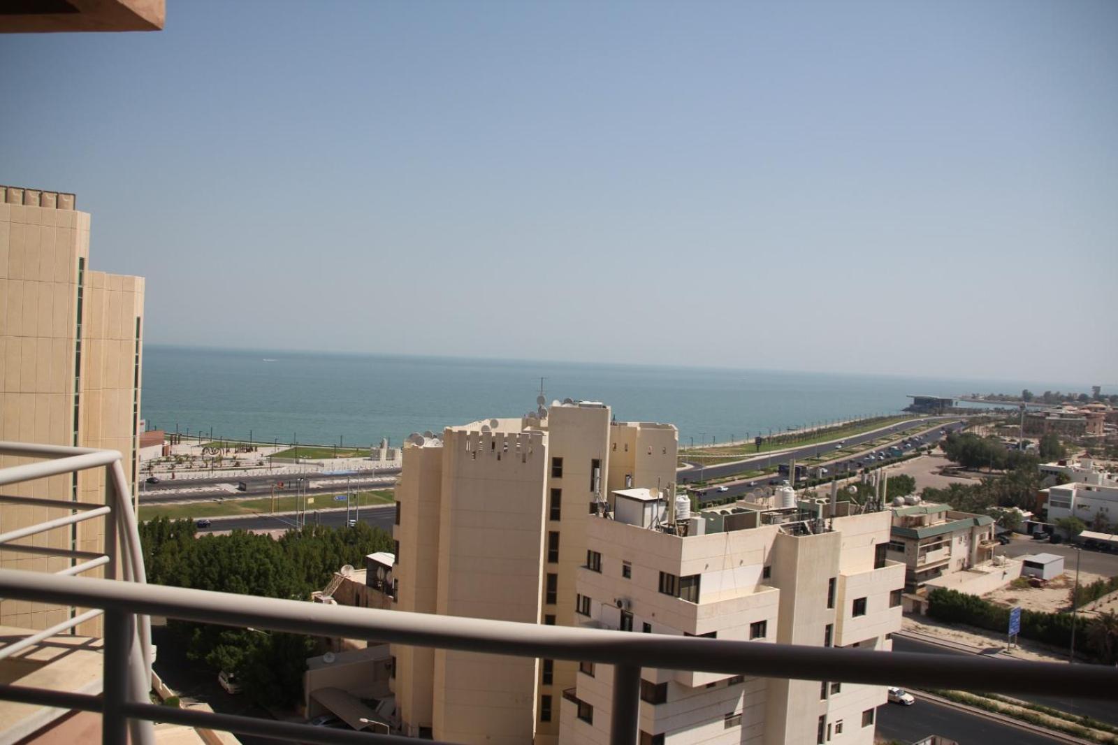 Plaza Athenee Hotel Kuwait City Eksteriør billede