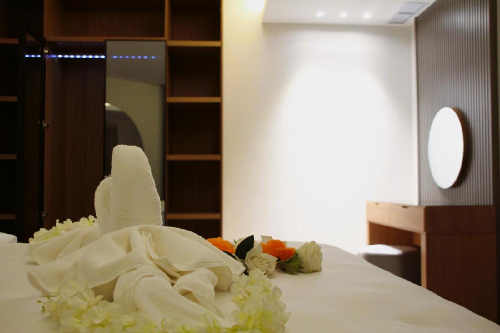 Plaza Athenee Hotel Kuwait City Eksteriør billede