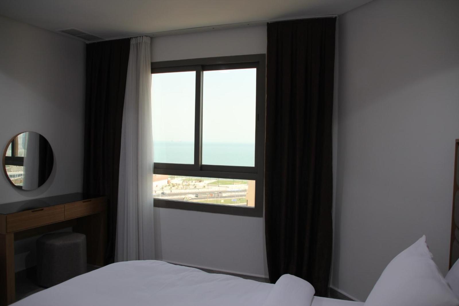 Plaza Athenee Hotel Kuwait City Eksteriør billede
