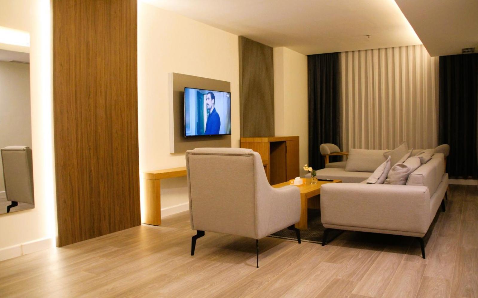 Plaza Athenee Hotel Kuwait City Eksteriør billede