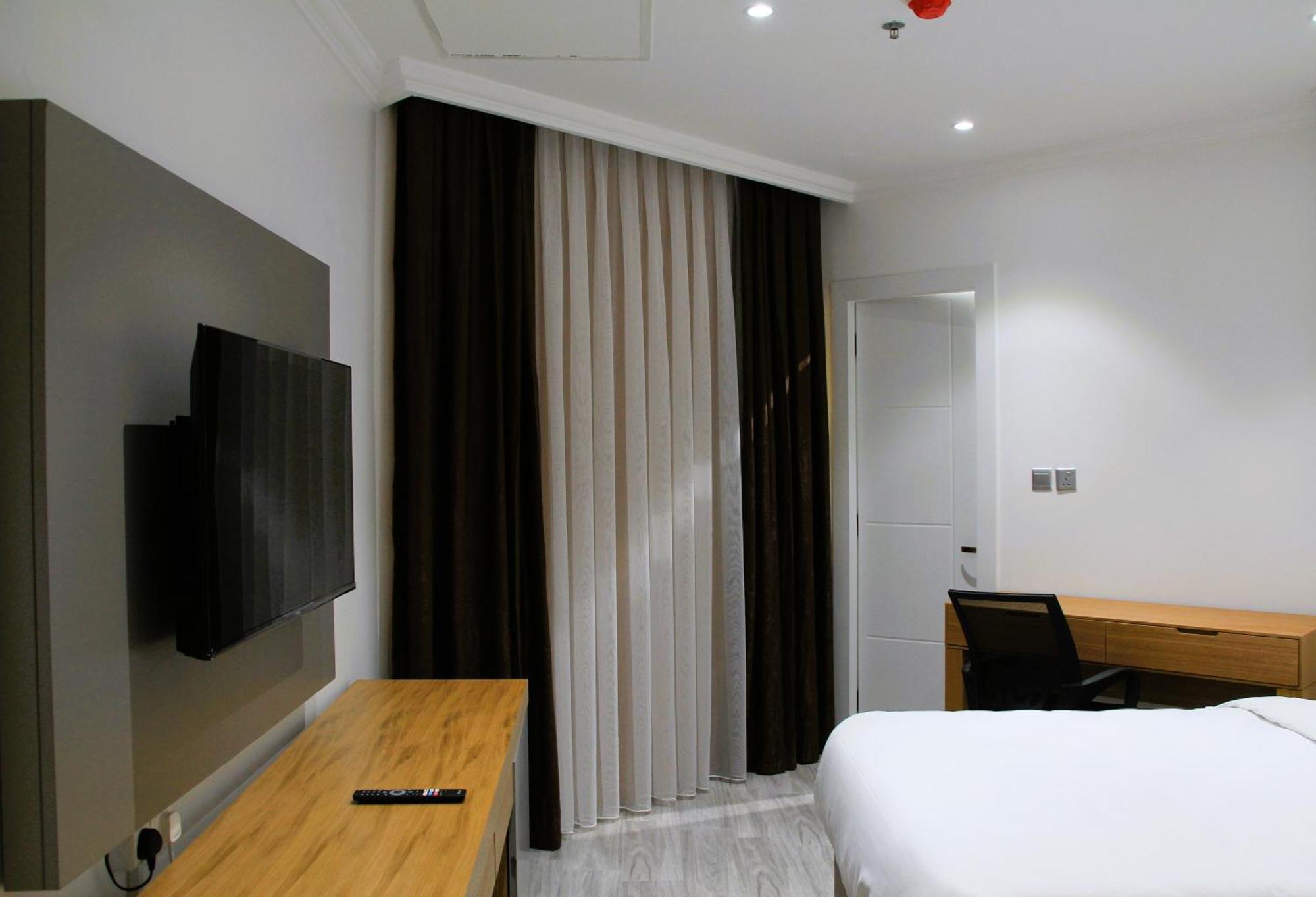 Plaza Athenee Hotel Kuwait City Eksteriør billede